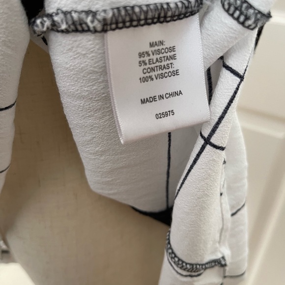 Sussan top - Picture 6 of 13